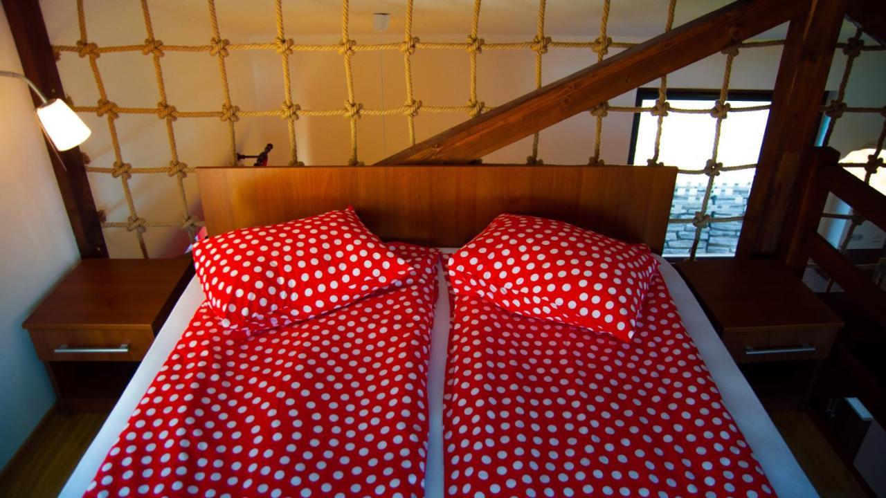 Bed and Breakfast Horizont Panzio Odorheiu Secuiesc Exterior foto